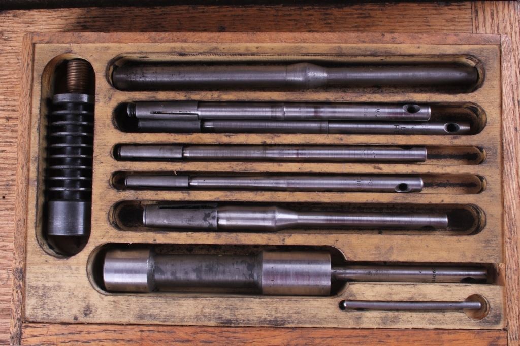 Antique Black & Decker Valve Grinder in Box This i