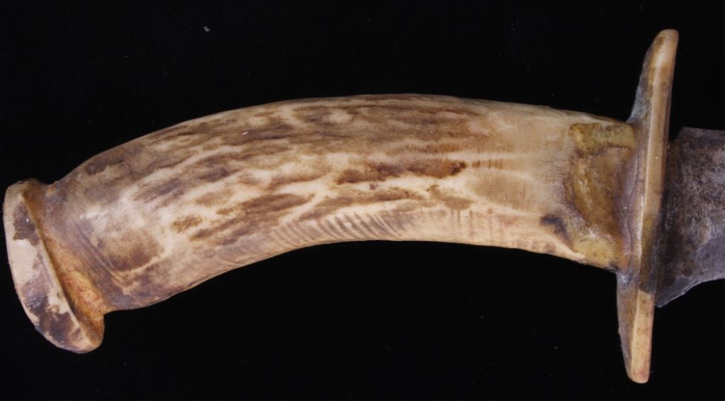 Antique Native American Hunting Knife The knife sh