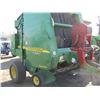 Image 2 : JOHN DEERE 567 MEGAWIDE ROUND BALER