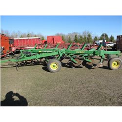 JOHN DEERE 3200 6X18" PLOW