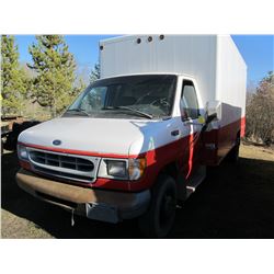 1999 FORD E450 SUPER DUTY TRUCK