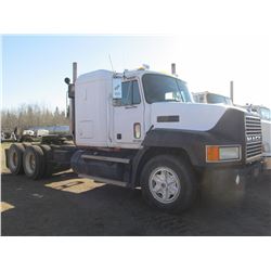 2000 MACK 600 TRUCK TRACTOR
