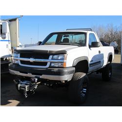 2003 CHEV 2500 HD TRUCK