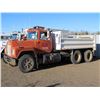 Image 1 : 1981 MACK TANDEM AXLE GRAVEL TRUCK