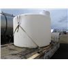 Image 2 : 1250 GALLON POLY TANK WITH VALVES