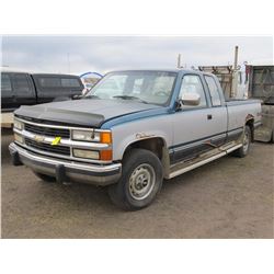 1990 CHEV SILVERADO 4X4 2500 TRUCK