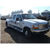 Image 7 : 1999 FORD F350 LARIAT 4X4 CREW CAB TRUCK