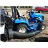 Image 5 : NEW HOLLAND TZ25DA RIDING TRACTOR