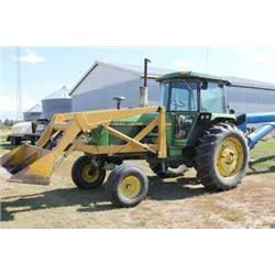 JOHN DEERE 4240 CAHR TRACTOR