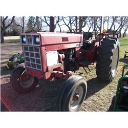 INTERNATIONAL 1-584 TRACTOR