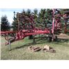 Image 2 : CASE IH 4900 - 29' HI CLEARANCE DEEP TILLAGE CULTIVATOR