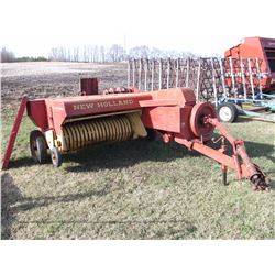NEW HOLLAND 269 SQUARE BALER