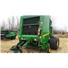 Image 2 : 2010 JOHN DEERE 568 ROUND BALER