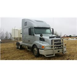 2001 VOLVO TANDEM AXLE