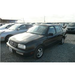 99 Volkswagen Jetta 4 Dr  Sedan - T - DRIVE