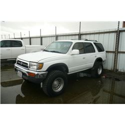 98 Toyota 4Runner 4 Dr  4WD SUV - ST - DRIVE