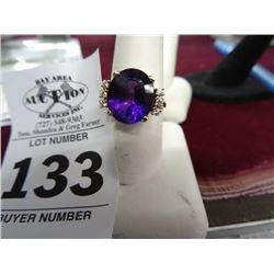 14 Kg. Syn Amethyst & Diamond Accent Cocktail Ring