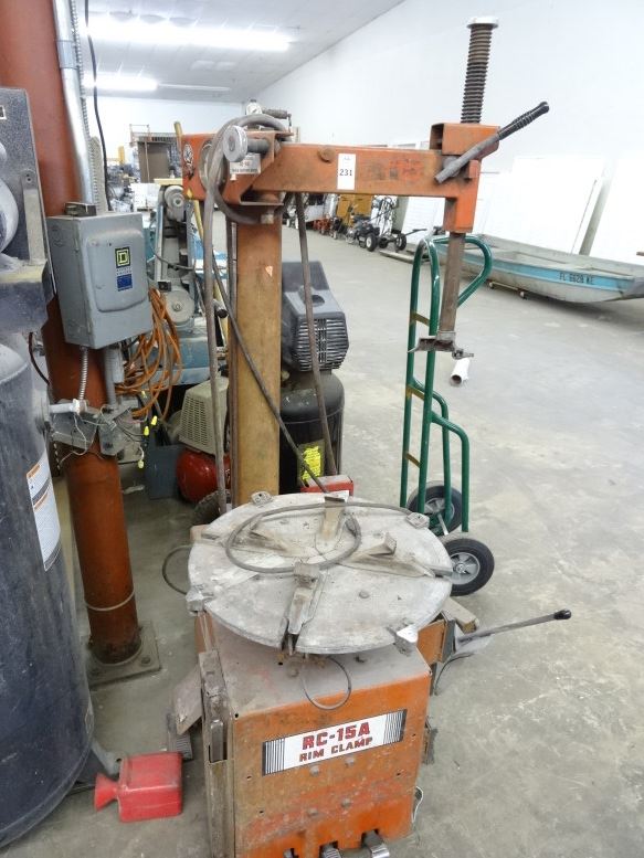 Coats RC15A Tire Changer Station