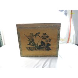 LARGE VINTAGE WOODEN BOX CRATE