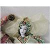 Image 3 : LOT 2 PORCELAIN JESTER DOLLS