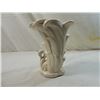 Image 1 : MCCOY POTTERY SWAN VASE