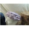 Image 2 : LOT 2 VINTAGE LADIES SPRING HATS