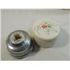 Image 2 : LOT 2 VINTAGE POWDER HOLDER