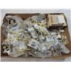 Image 1 : BOX LOT ASSORTED HANDLES