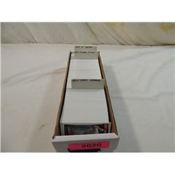 MIXED BASEBALL CARDS: 2010 TOPPS, 05 DONRUSS, 08 U