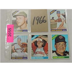 LOT 5 1966 BASEBALL CARDS: KOPLITZ, RICHARDSON, HR