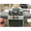 Image 2 : UNIFLAME GAS GRILL W/ SIDE BURNER