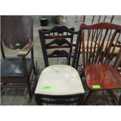 VINTAGE BLACK WOOD DINING CHAIR