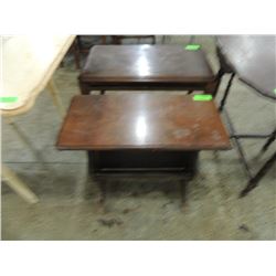 VINTAGE SIDE TABLE WITH MAGAZINE STORAGE