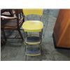 Image 2 : COSCO VINTAGE RETRO CHAIR STEP STOOL
