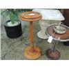 Image 3 : VINTAGE WOODEN PLANT STAND