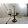 Image 1 : VINTAGE BRASS STUDENT LAMP
