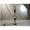Image 1 : VINTAGE ELEGANT VASE LAMP