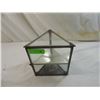 Image 2 : VINTAGE 2 TIER TRIANGLE GLASS BOX