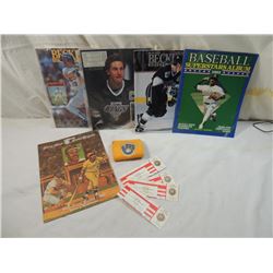 LOT 5 MISC BASBALL/ SPORTS MAGAZINES & COLLECTIBLE