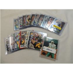 LOT 27 MISC QUARTERBACKS FOOTBALL CARDS: MANNING,