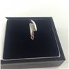 Image 2 : ONE LADIES 10KT WHITE GOLD DIAMOND SET DRESS RING SET WITH 3 ROUND BRILLIANT CUT DIAMONDS APPROX.