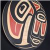 Image 2 : HARVEY JOHN (B. 1953) NUU-CHAH-NULTH "ORCA" PANEL, SIGNED AND HAND PAINTED 30" DIAMETER 1.5"