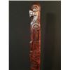 Image 5 : EDDIE APODACA, HAND CARVED "EAGLE AND BEAR" TOTEM  24.5" HIGH