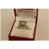 Image 1 : ONE 14KT WHITE GOLD LADIES DIAMOND ENGAGEMENT RING, SET WITH ONE 1.20CT DIAMOND SQUARE BRILLIANT