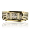 Image 3 : 14KT Yellow Gold 0.88 ctw Princess Cut Diamond Ring