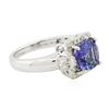 Image 4 : 14KT White Gold 2.17 ctw Tanzanite and Diamond Ring