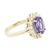 Image 4 : 14KT Yellow Gold 2.19 ctw Tanzanite and Diamond Ring