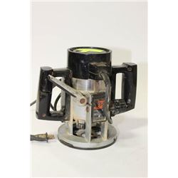 BLACK AND DECKER ROUTER