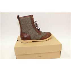 PAIR OF NEW UGGS - KIONI SIZE 8.5