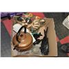 Image 1 : BOX OFESTATE DECORATIONS INCLUDING COPPER KETTLE